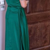 Зелена дълга официална рокля, снимка 2 - Рокли - 45453396