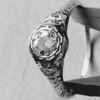 Златен пръстен 18к с Брилянт 0.8 карата(артдеко), снимка 11 - Пръстени - 44958165