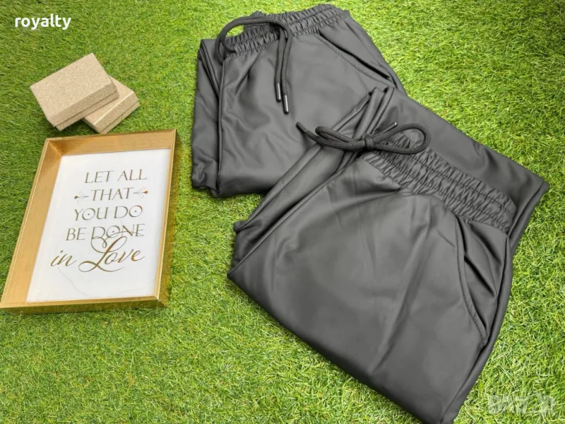 Дамски кожени панталони с матов ефект , снимка 1