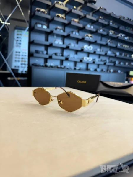 очила с черен обикновен калъф и ув защита celine dita ray ban louis vuitton , снимка 1