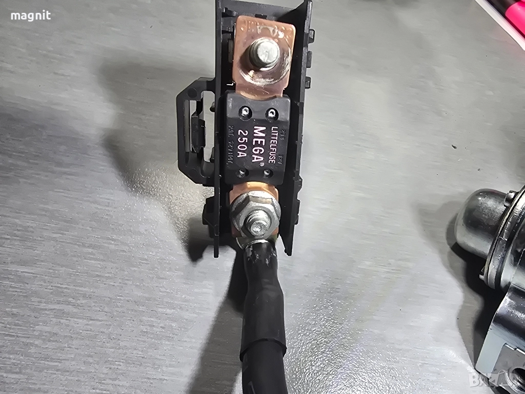 Масивен нов бушон 250А с държач Porsche Vw Audi, снимка 1