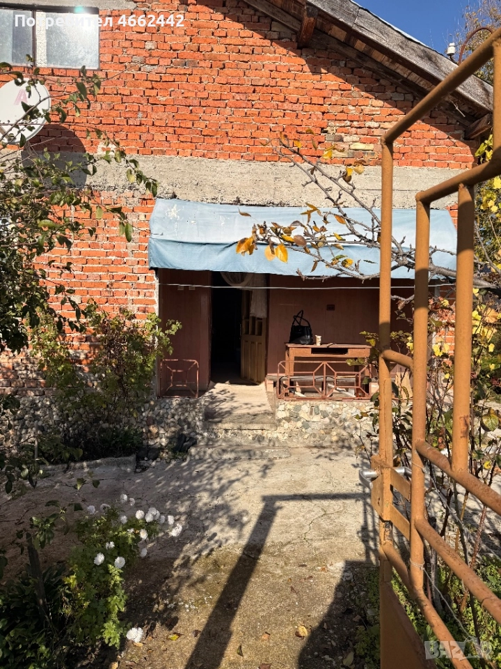 Къща на два етажа , снимка 1