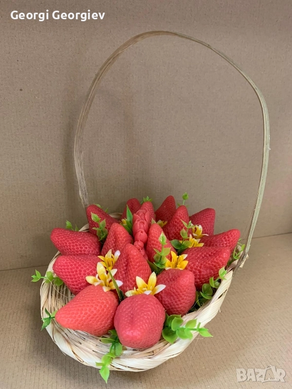 цветя изработени с глицеринов ароматен сапун и Българска роза Стара Загора,бивше кино Септември, снимка 1