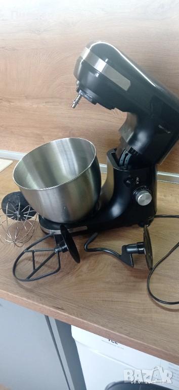 Продавам планетарен миксер с три бъркалки., снимка 1