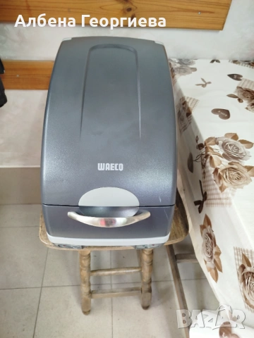 Хладилна чанта WAECO 12V , снимка 12 - Хладилни чанти - 54058021