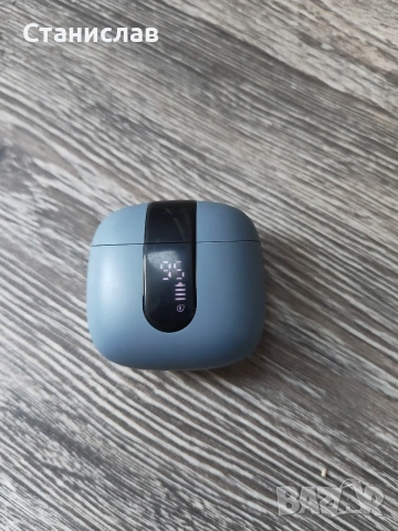 Безжични слушалки JBL Wave 200TWS. 