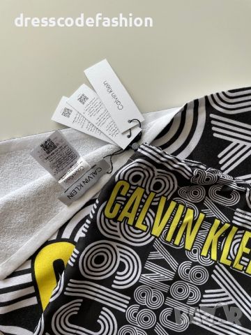 Плажна кърпа с торбичка за съхранение реплика Calvin Klein, снимка 6 - Хавлиени кърпи - 46435392