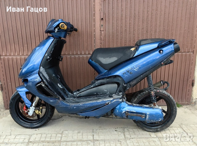 на Части Aprilia SR50, снимка 2 - Мотоциклети и мототехника - 54238086