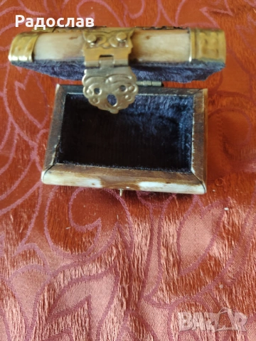 стара кутия / кутийка от Камилска кост, снимка 6 - Антикварни и старинни предмети - 53982861