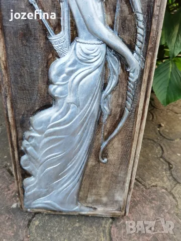 Уникална Релефна Картина „Богинята Диана“ – Изящно Декоративно Произведение, снимка 3 - Картини - 50354512