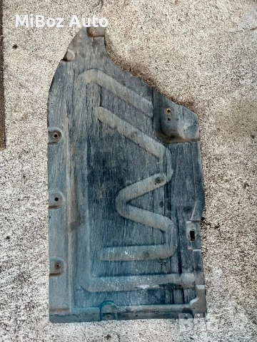 Кора под купе БМВ E92 E93 BMW