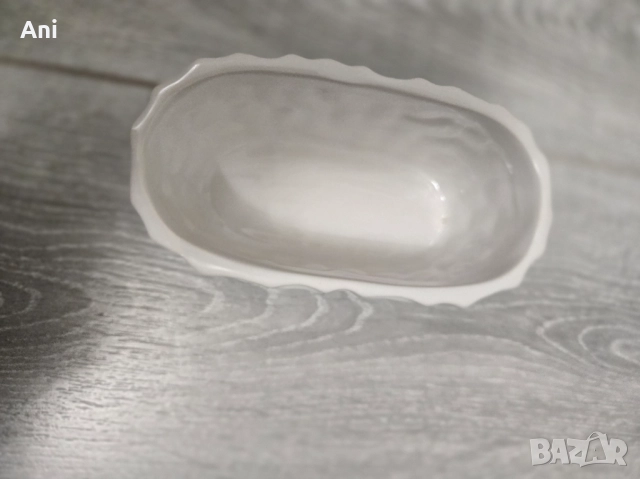 Бяла малка кашпа/ правоъгълна , снимка 2 - Декорация за дома - 52216853