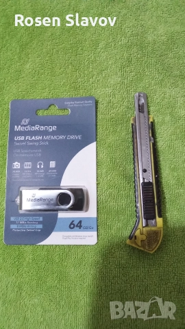 ПРОДАВАМ,ЧИСТО НОВА ФЛАШКА.ТАМ ИМА ТРАНС МУЗИКА,ОКОЛО 300-400ПАРЧЕТА., снимка 3 - USB Flash памети - 52777936