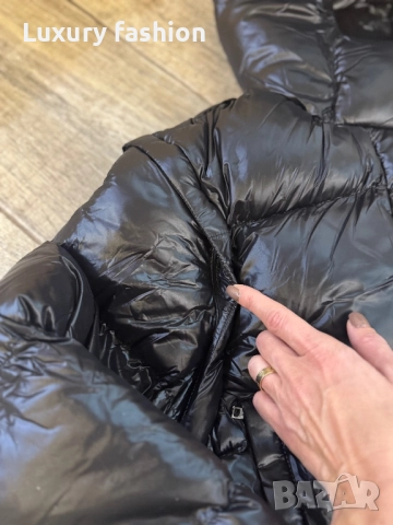 Дамско яке Prada, снимка 2 - Якета - 52463938