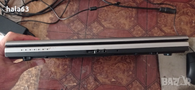 Лаптоп Toshiba S300, снимка 11 - Лаптопи за дома - 53709408