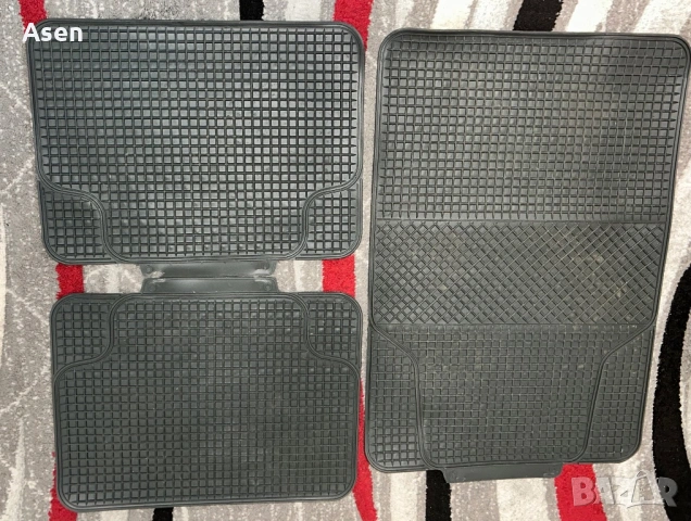 4 броя универсални стелки за кола