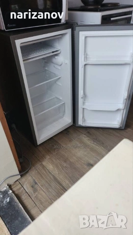 Хладилник с една врата Arielli ARS-120DTE Silver, снимка 3 - Хладилници - 53429675