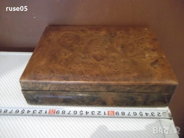 Кутия стара правоъгълна