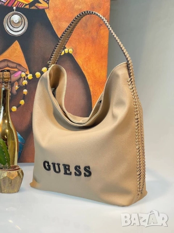 чанти guess, снимка 6 - Чанти - 51458213