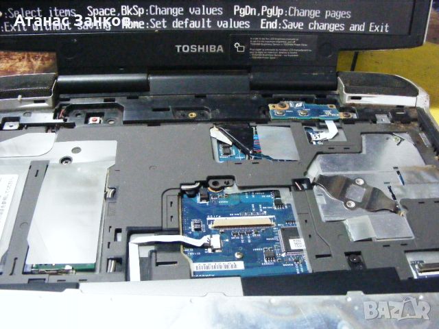 Ретро лаптоп за части Toshiba Tecra M1 , работещ, lpt port, снимка 3 - Части за лаптопи - 46430382