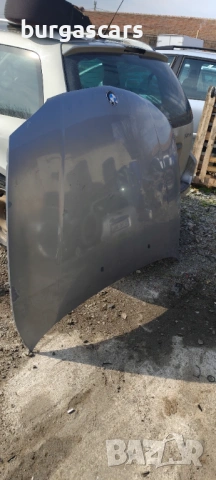 Преден капак Bmw 118D - 122к.с E87 2005г