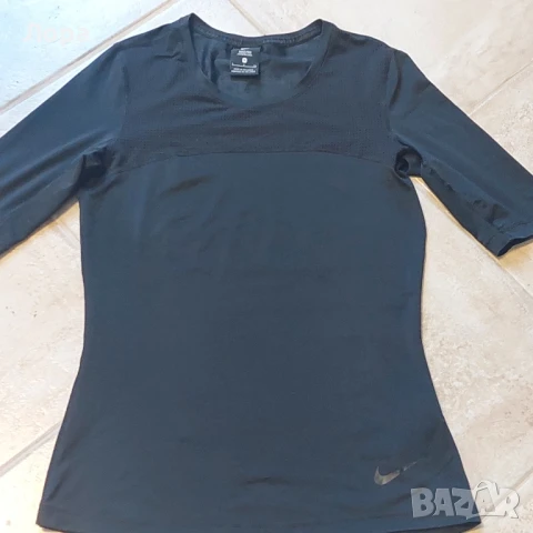 Дамска тениска NIKE 