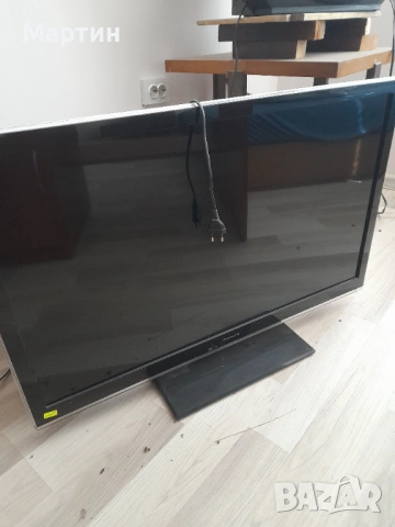 Телевизор Panasonic Viera 37"