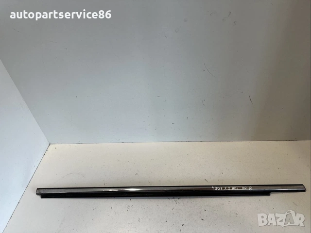 Предна дясна лайсна за стъкло хром за Peugeot 4007 2.2 HDI (2009), снимка 2 - Части - 53648232