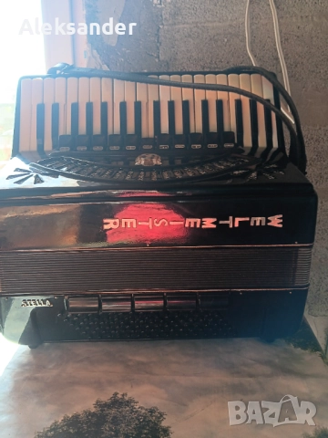Продавам акордеон Wetmaster Stela 96 баса , снимка 4 - Акордеони - 51668743