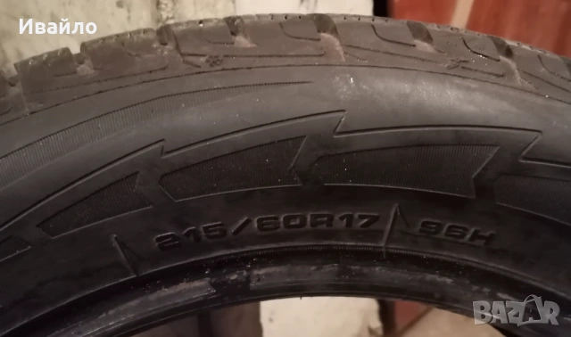 Продавам 2 броя зимни гуми 215.60.17 на 1 сезон дот 2019 Goodyear , снимка 3 - Гуми и джанти - 54086356
