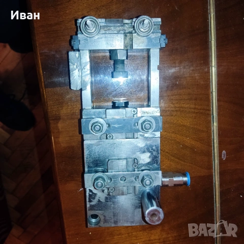 Пневматично подаващо за преса, снимка 3 - Резервни части за машини - 54131770