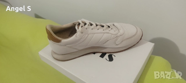 Бели обувки Pull and Bear, снимка 4 - Спортно елегантни обувки - 53611169