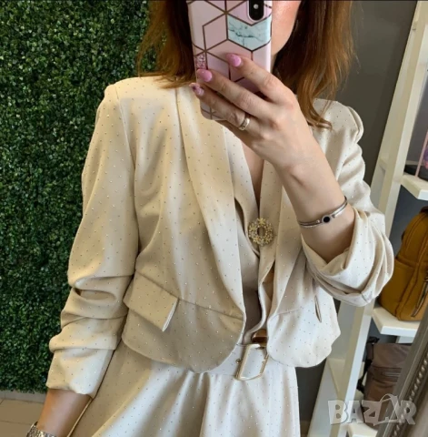 късо сако с камъни 