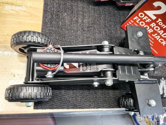 Torin ROADAWG 2-Ton Off-Road Jack – хидравличен оф-роуд крик тип крок, снимка 4 - Аксесоари и консумативи - 53849861