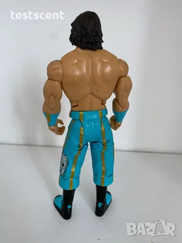 Екшън фигура WWE Paul London Deluxe Aggression Пол Лондон Делюкс играчка, снимка 4 - Други - 48214458