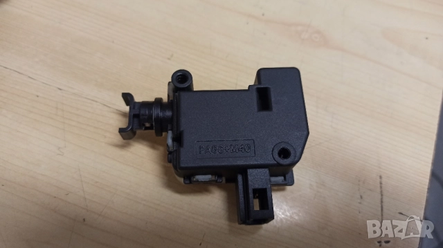 машинка за багажник golf ,seat,bora, снимка 2 - Аксесоари и консумативи - 52080988