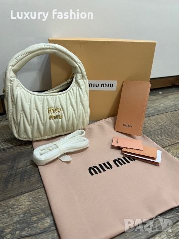 Дамска чанта Miu Miu, снимка 4 - Чанти - 45296506