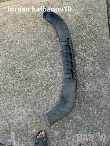 Долен споилер(мустак) на предна броня на Фолксваген Vw Golf 4 IV само за 20Eur. 1j0805903b