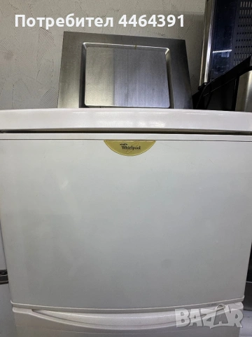 Хладилник WHIRPOOL , снимка 2 - Хладилници - 53317519