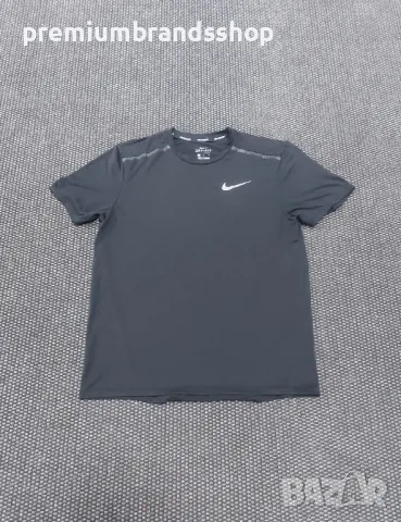 Nike тениска M размер , снимка 1 - Тениски - 47725782