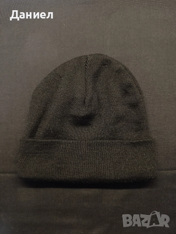 Зимна шапка Umbro , снимка 3 - Шапки - 52743236