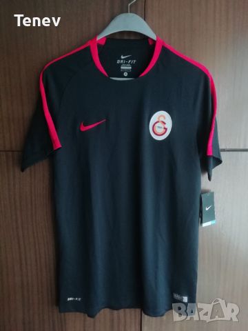 Galatasaray Nike Нова Оригинална Тениска Фланелка размер М Галатасарай , снимка 1 - Тениски - 45580328
