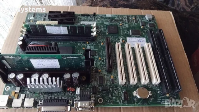Дънна платка COMPAQ Deskpro EP/SB 010233-101 Slot 1 CPU+RAM, снимка 2 - Дънни платки - 34252632