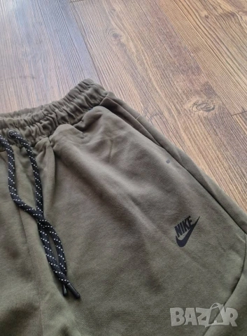 Страхотен мъжки спортен екип NIKE размер M и L, снимка 10 - Спортни дрехи, екипи - 53451358