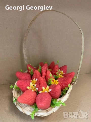 цветя изработени с глицеринов ароматен сапун и Българска роза Стара Загора,бивше кино Септември