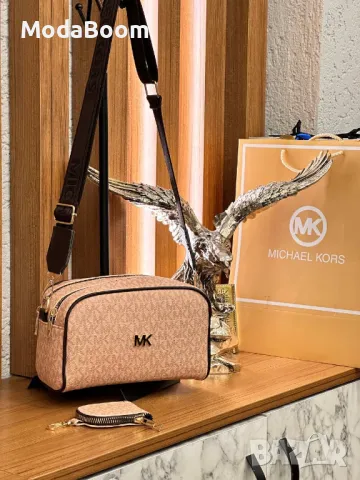 Michael Kors дамски чанти различни цветове , снимка 6 - Чанти - 48126625