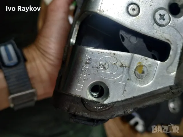 Предна , дясна брава за Toyota Auris E18 A084219 , снимка 8 - Части - 50274058