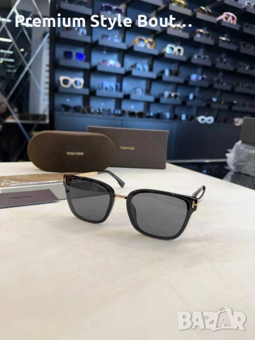 Очила  висок клас калъф на марката кутия сертификат  кърпичка tom ford Gucci , снимка 14 - Слънчеви и диоптрични очила - 53857840