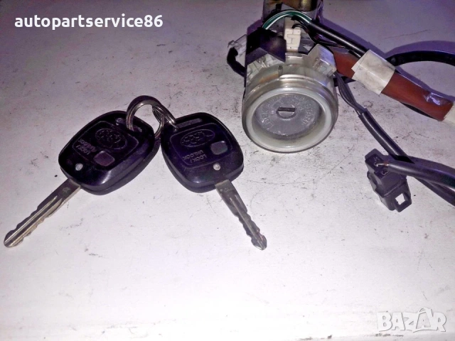 Запалителен цилиндър с 2 ключа и четец за Subaru Forester (2004) 88215AE010 , снимка 3 - Части - 54225943