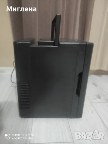 Мини хладилник на 12 и 220 волта, снимка 8 - Хладилни чанти - 51195693